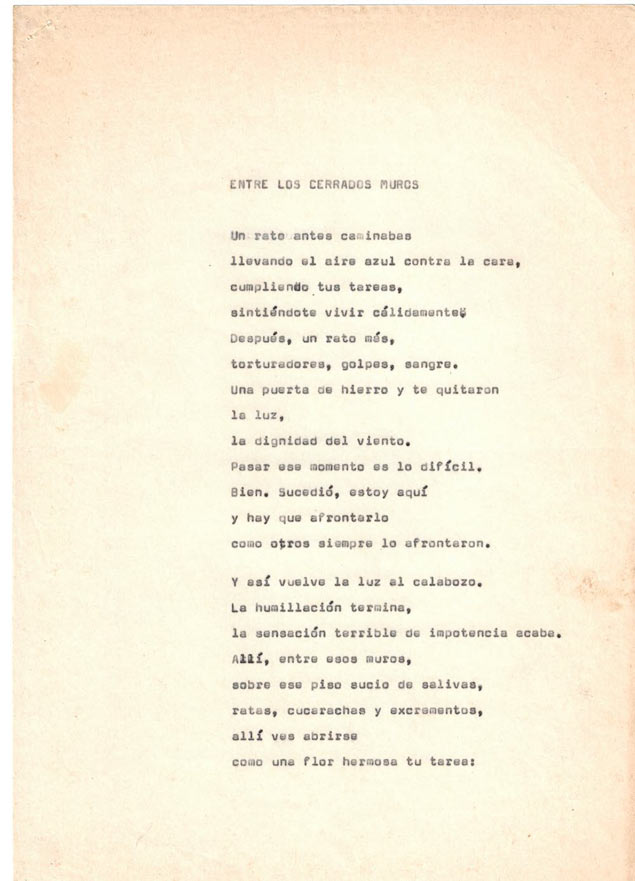 Entre los cerrados muros